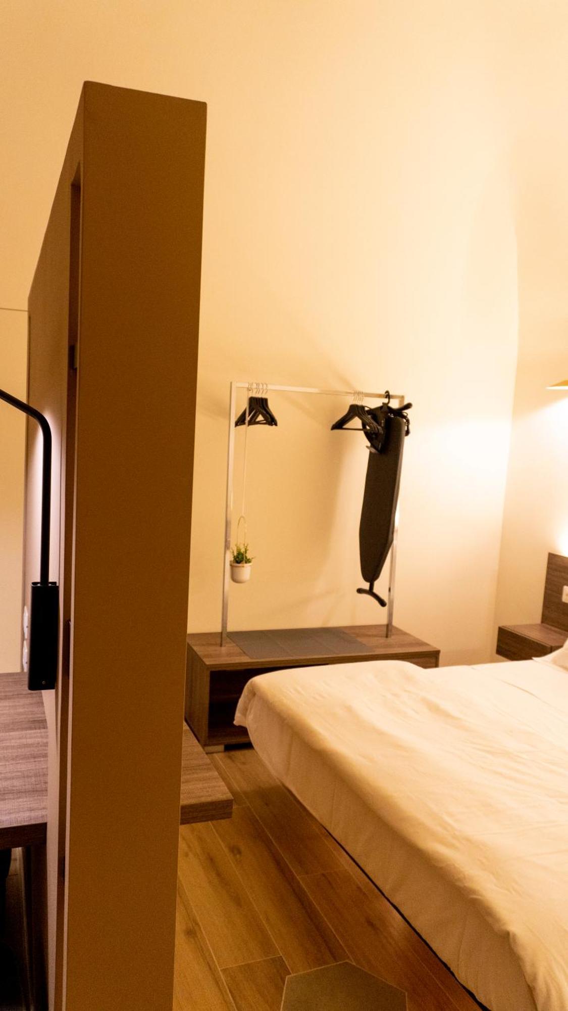 Notti D'Autore Suites CTA Exterior foto